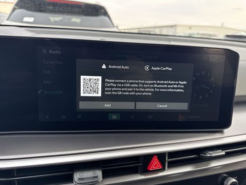 New 2026 Kia Sorento S w/ S Panoramic Sunroof Package image 10