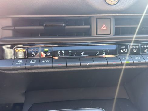 Used 2026 Toyota Crown Platinum image 24