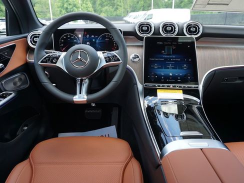 Certified 2025 Mercedes-Benz GLC 350e 4MATIC image 45