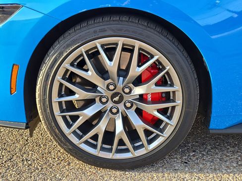 Used 2024 Ford Mustang GT Premium image 11