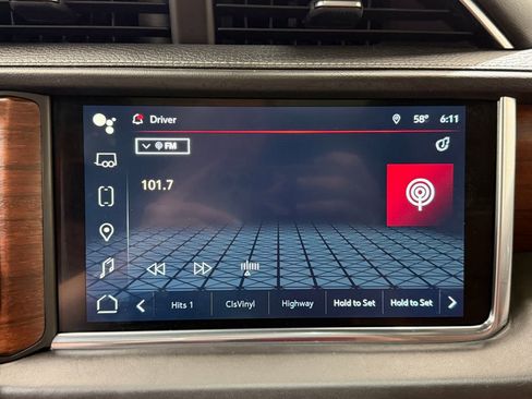 Used 2023 GMC Yukon XL Denali Ultimate AWD/4WD image 31