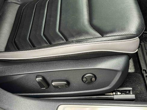 Used 2023 Volkswagen Arteon SEL Premium w/ Arteon MDO Package image 25