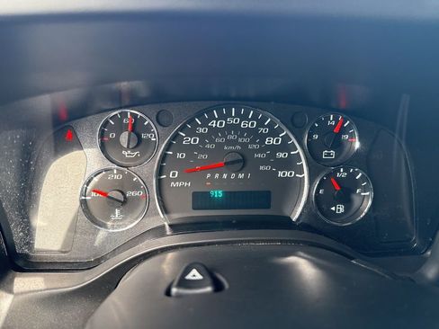 Used 2023 Chevrolet Express 2500 Work Van w/ Driver Convenience Package image 18