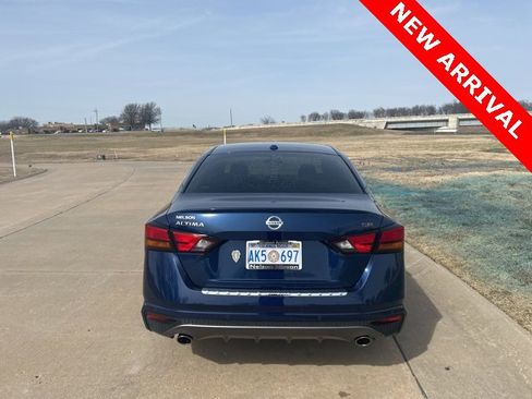 Used 2022 Nissan Altima 2.5 SR image 4