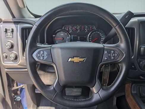 Used 2018 Chevrolet Silverado 1500 LTZ AWD/4WD image 18