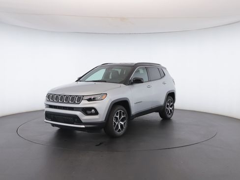 Used 2026 Jeep Compass Limited image 35