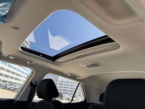 New 2026 Hyundai Venue SEL FWD image 25