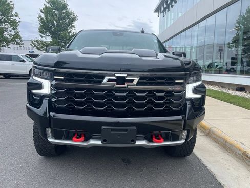 Used 2022 Chevrolet Silverado 1500 ZR2 AWD/4WD image 2