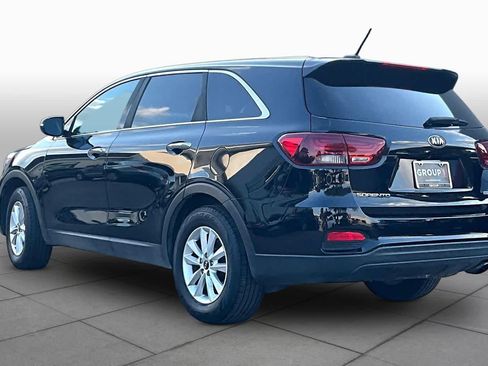 Used 2019 Kia Sorento L FWD image 12