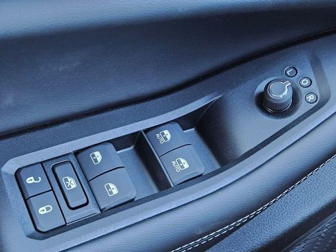 New 2025 Jeep Grand Cherokee Limited image 17