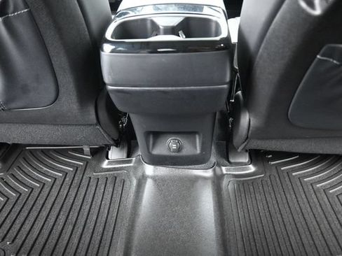 Used 2022 Kia Telluride S AWD/4WD image 24