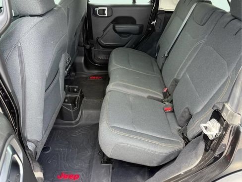 Used 2024 Jeep Wrangler Unlimited Sport AWD/4WD image 18