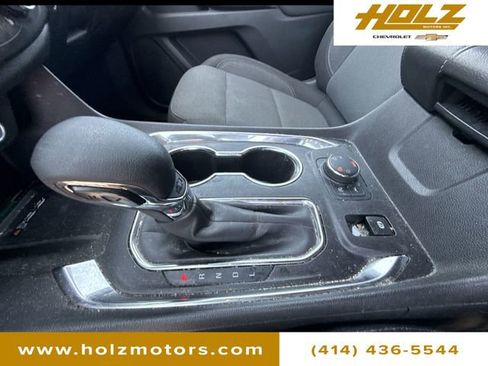 Certified 2023 Chevrolet Traverse LT w/ Rear Camera Mirror Package AWD/4WD image 15