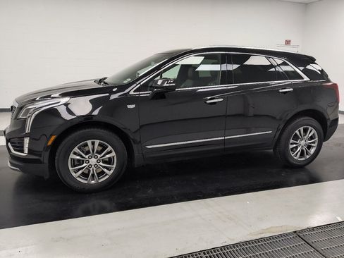 Used 2021 Cadillac XT5 Premium Luxury FWD image 2
