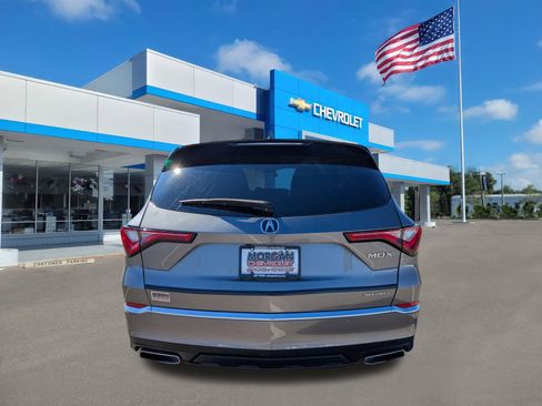 Used 2023 Acura MDX SH-AWD image 5