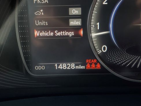 Used 2024 Lexus ES 350 w/ Premium Package image 27