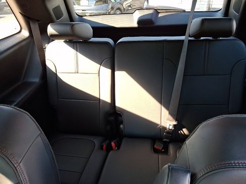 Used 2023 Chevrolet Traverse RS w/ LPO, Floor Liner Package AWD/4WD image 10