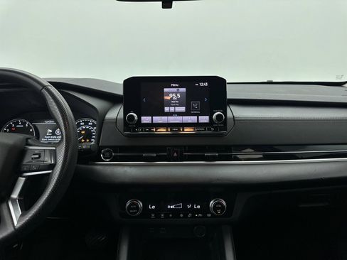 Used 2022 Mitsubishi Outlander ES image 5