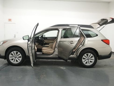 Used 2019 Subaru Outback 2.5i Premium AWD/4WD image 24