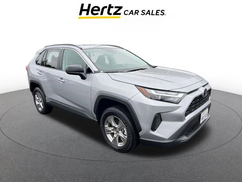 Used 2025 Toyota RAV4 LE image 1