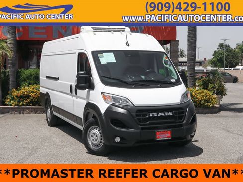 Used 2025 RAM ProMaster 3500 w/ Convenience Group FWD image 1
