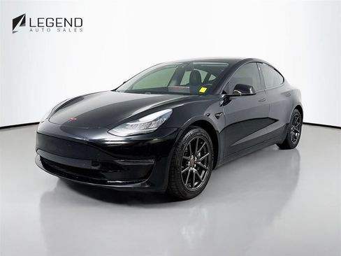 Used 2018 Tesla Model 3 Mid Range RWD image 1