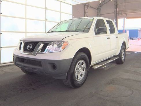Used 2015 Nissan Frontier S image 1