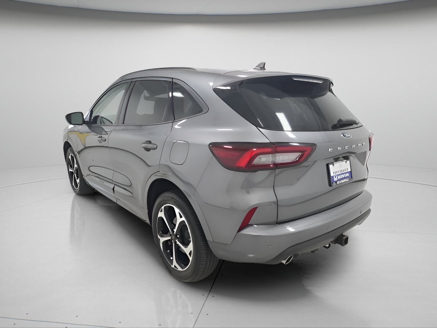 Used 2023 Ford Escape ST-Line Select w/ Tech Pack #2 AWD/4WD image 5