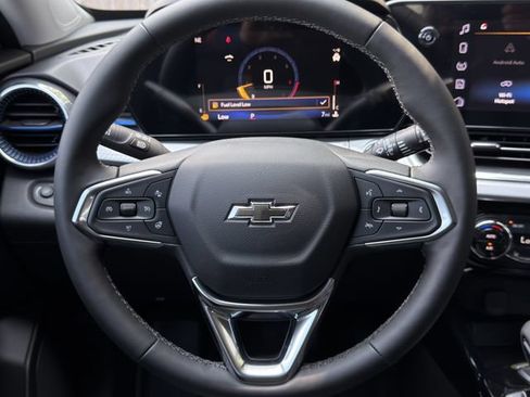 New 2026 Chevrolet Trax LT FWD image 12