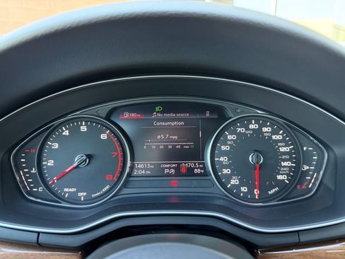 Used 2022 Audi A4 2.0T Premium w/ Convenience Package AWD/4WD image 18