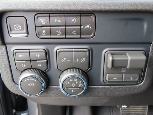 New 2026 Chevrolet Tahoe Premier w/ Sun And Tow Package image 14