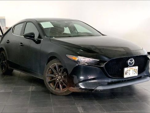 Used 2020 MAZDA MAZDA3 AWD Hatchback w/ Premium Pkg image 2
