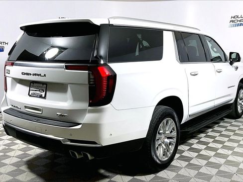Used 2025 GMC Yukon XL Denali image 9