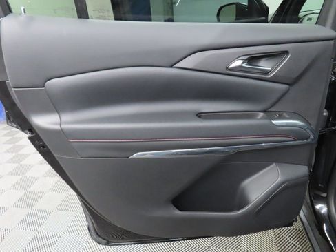 Used 2025 Chevrolet Traverse Z71 image 62