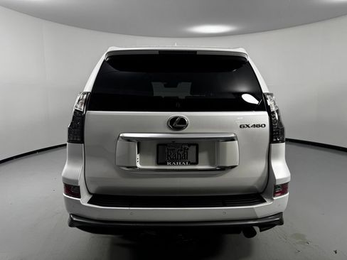 Used 2023 Lexus GX 460 Luxury w/ Sport Design Package AWD/4WD image 6