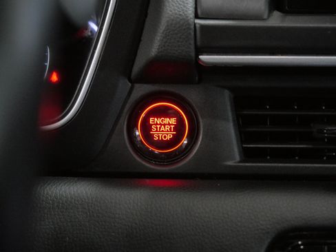 Used 2024 Honda Pilot EX-L image 28