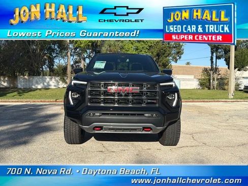 Used 2025 GMC Canyon AT4 w/ Nightfall Edition AWD/4WD image 17