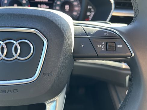 Used 2025 Audi Q3 2.0T Premium image 20