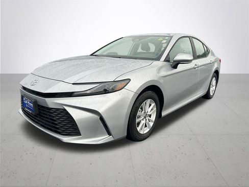 Certified 2025 Toyota Camry LE image 2