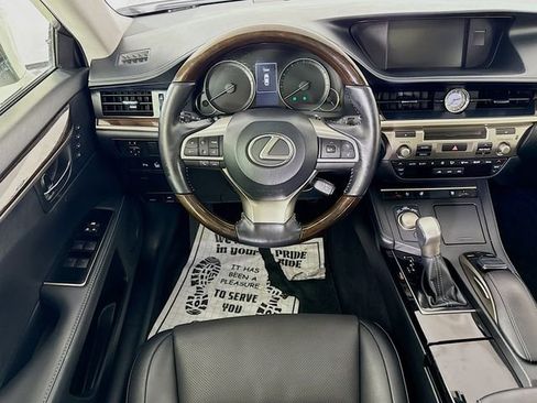 Used 2016 Lexus ES 350 image 23