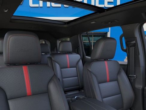 New 2026 Chevrolet Traverse RS w/ LPO, Floor Liner Package image 24