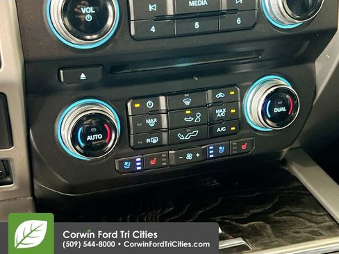 Used 2018 Ford F150 Platinum w/ Equipment Group 701A Luxury AWD/4WD image 9