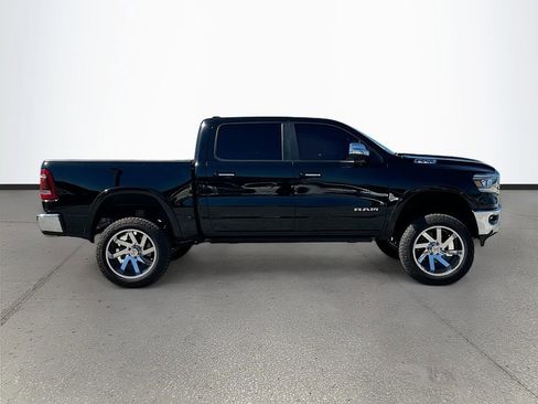Used 2022 RAM 1500 Laramie AWD/4WD image 8