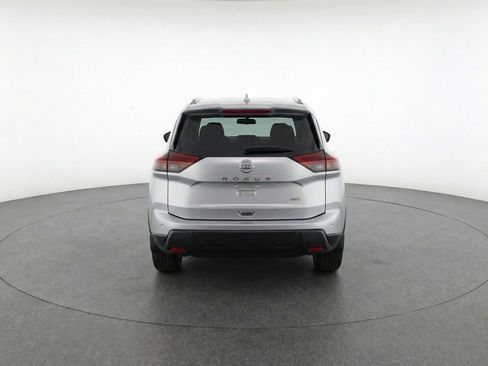 Used 2025 Nissan Rogue SV image 6