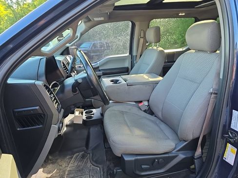 Used 2019 Ford F150 XLT w/ Equipment Group 302A Luxury AWD/4WD image 11