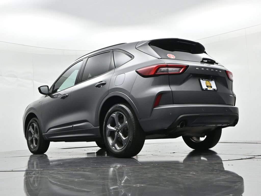 Used 2024 Ford Escape ST-Line w/ Tech Pack #1 AWD/4WD image 19