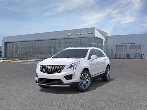 Certified 2025 Cadillac XT5 Premium Luxury AWD/4WD image 12
