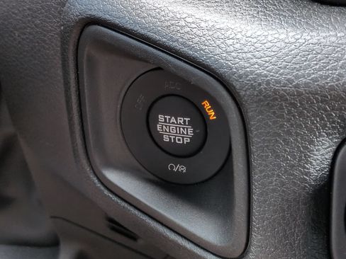 Used 2024 Jeep Wrangler Unlimited Sport AWD/4WD image 28