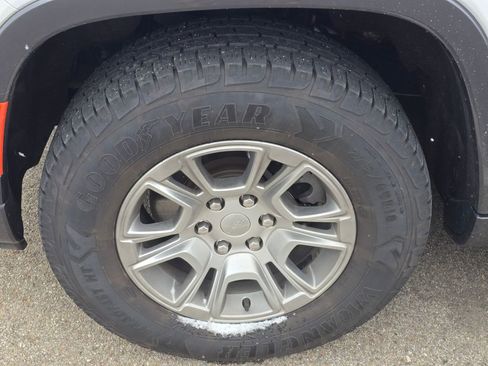 Used 2022 Jeep Wagoneer Series I image 5