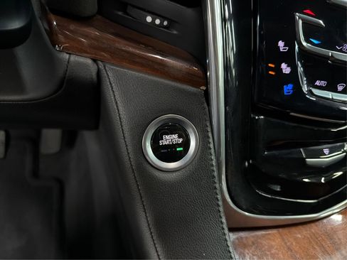 Used 2016 Cadillac Escalade Premium AWD/4WD image 24